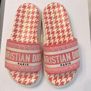 Authentic Christian Dior Pink Peony Houndstooth Dway Slides New Sz 36